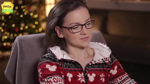 Snapshot of tiffanyriox chatting on 12.21.24 tiffanyriox online show from 12.21.24