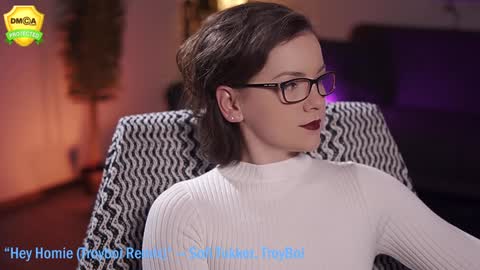 Snapshot of tiffanyriox chatting on 01.21.25 tiffanyriox online show from 01.21.25