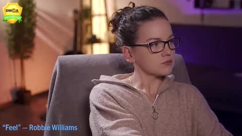 Snapshot of tiffanyriox chatting on 09.27.25 tiffanyriox online show from 09.27.25