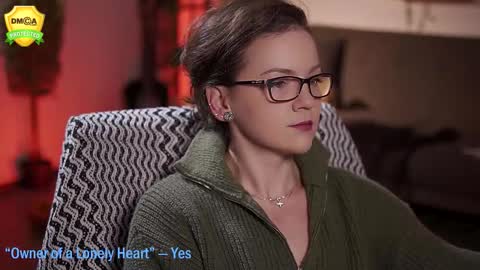 Snapshot of tiffanyriox chatting on 10.30.25 tiffanyriox online show from 10.30.25