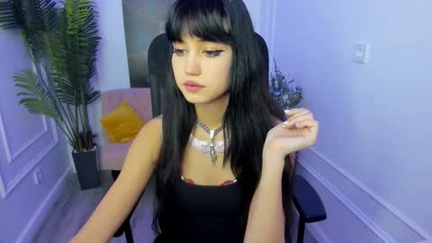 tiffanyyoun online show from 01.16.26