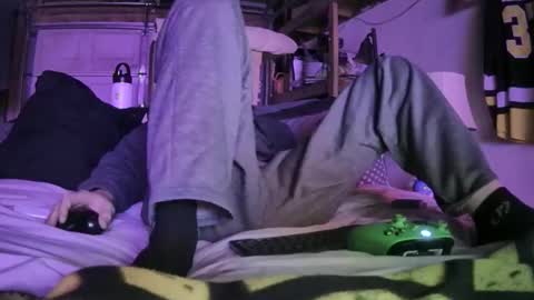 Tiggity23 come stroke my 9 cock with ne online show from 03.11.26