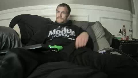 Tiggity23 come stroke my 9 cock with ne online show from 04.01.26