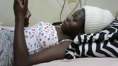 tight_pussie online show from 10.30.25