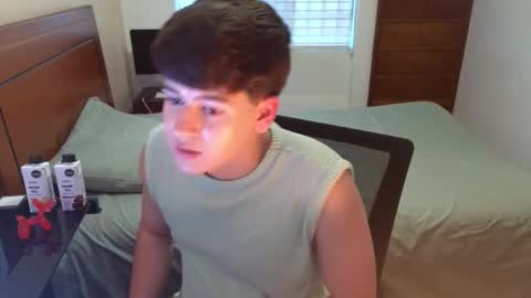 Snapshot of tightncuteass chatting on 09.20.25 Camilo online show from 09.20.25