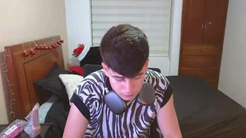 Snapshot of tightncuteass chatting on 11.13.25 Camilo online show from 11.13.25