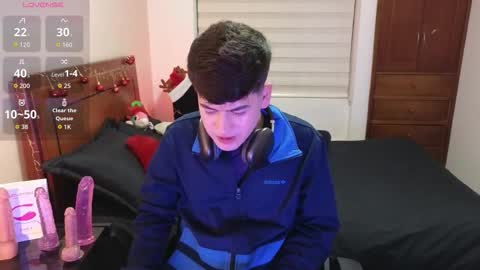 Snapshot of tightncuteass chatting on 12.03.25 Camilo online show from 12.03.25