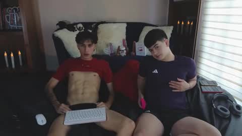 Snapshot of tightncuteass chatting on 12.05.25 Camilo online show from 12.05.25