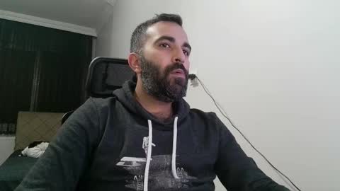 Snapshot of tiglatpleser chatting on 12.04.24 tiglatpleser online show from 12.04.24