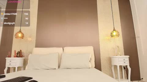 T I F F A N Y online show from 09.17.25