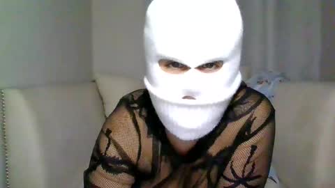 Snapshot of tiinkerbell26 chatting on 02.11.25 tiinkerbell26 online show from 02.11.25