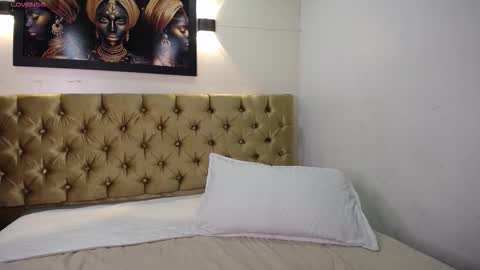 tiiny emilly online show from 11.02.25