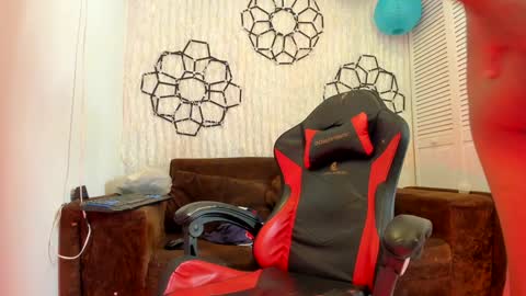 Snapshot of tim_boyd chatting on 01.08.25 tim_boyd online show from 01.08.25