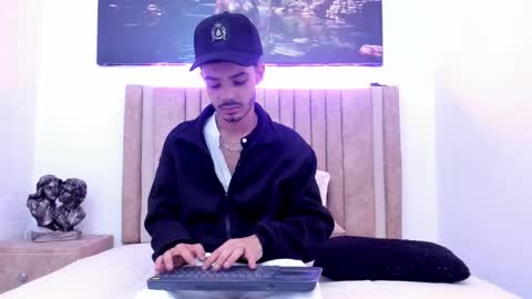 Evans  online show from 01.08.26