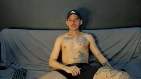 Snapshot of timothy_eliot chatting on 05.09.26 wanna play bareback uncut colombian couple new twink bbk online show from 05.09.26