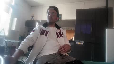 Snapshot of timsfeet chatting on 03.02.25 m0rty Kitty online show from 03.02.25