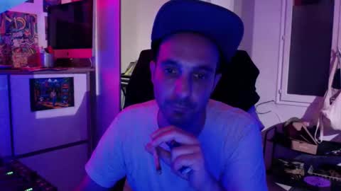 Snapshot of timsfeet chatting on 12.22.25 m0rty Kitty online show from 12.22.25