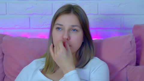 TinaBurton online show from 03.21.26