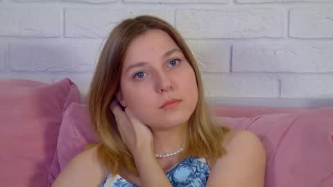 Snapshot of tinaburton chatting on 04.21.26 TinaBurton online show from 04.21.26