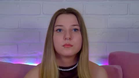 Snapshot of tinaburton chatting on 04.28.26 TinaBurton online show from 04.28.26
