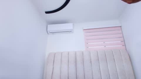 Snapshot of tinkerbell_1 chatting on 01.09.26 tinkerbell online show from 01.09.26