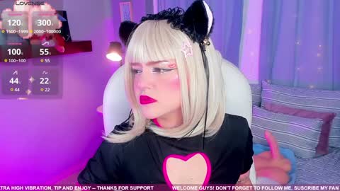 Emmy  blue berry1 online show from 01.22.25