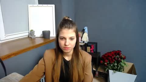 Snapshot of tiny_felicity chatting on 02.24.25 Gloria online show from 02.24.25