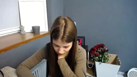 Snapshot of tiny_felicity chatting on 02.27.25 Gloria online show from 02.27.25