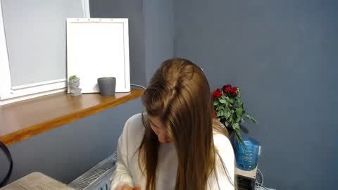 Snapshot of tiny_felicity chatting on 02.28.25 Gloria online show from 02.28.25