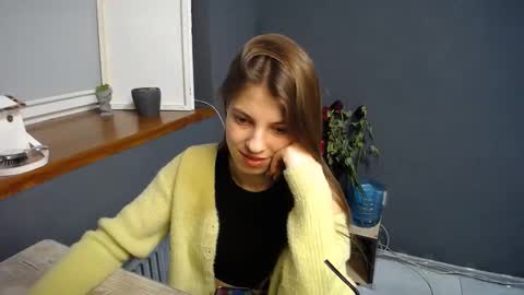 Snapshot of tiny_felicity chatting on 03.06.25 Gloria online show from 03.06.25