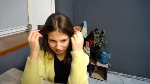 Snapshot of tiny_felicity chatting on 03.06.25 Gloria online show from 03.06.25