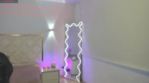 tiny_tay online show from 04.11.26