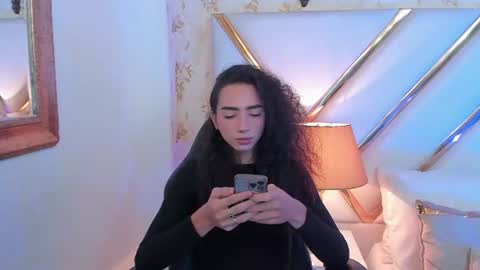 Snapshot of tiny_thomm chatting on 07.26.26 Thomm Independent Model online show from 07.26.26