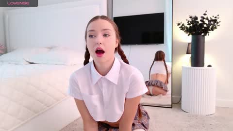 Im Tiny   -- Online  at 8 AM GMT  online show from 11.28.25