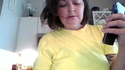 Snapshot of tinyassbossymilf chatting on 07.30.26 tinyassbossymilf online show from 07.30.26