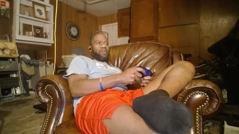 tinycock_1979 online show from 10.28.25