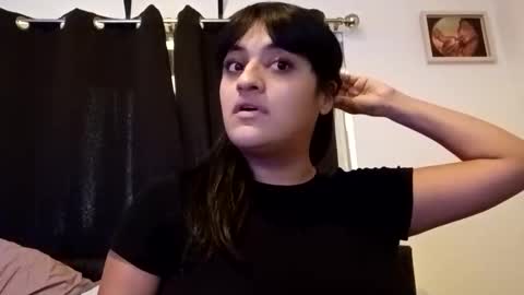 Snapshot of tinydee555 chatting on 09.13.25 zeetiniee online show from 09.13.25