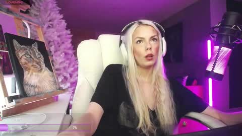 stage Kylie Sinner  brand CLITBAIT online show from 02.18.26