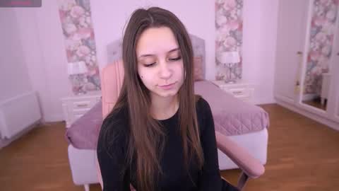 tinynataliee online show from 02.16.26