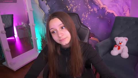 Snapshot of tinynataliee chatting on 04.21.26 tinynataliee online show from 04.21.26