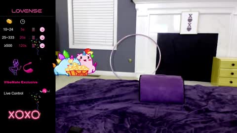 V - Read the bio please thanks. online show from 02.11.25