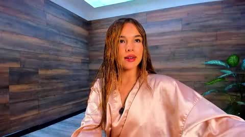 Instagram  tinyw0nder online show from 01.08.26