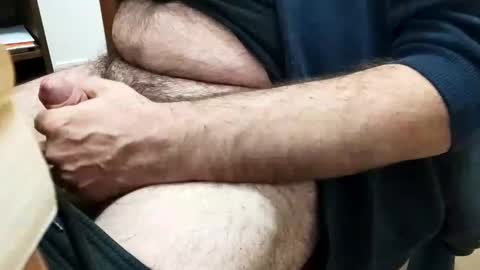 Snapshot of tiobelo chatting on 12.27.24 tiobelo online show from 12.27.24