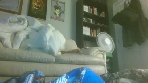 Snapshot of titlovercums chatting on 05.18.26 titlovercums online show from 05.18.26