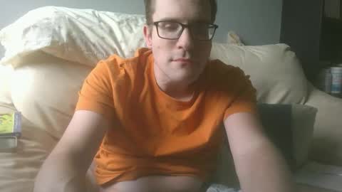 Snapshot of titlovercums chatting on 05.19.26 titlovercums online show from 05.19.26