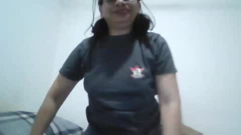 Ester online show from 10.17.25