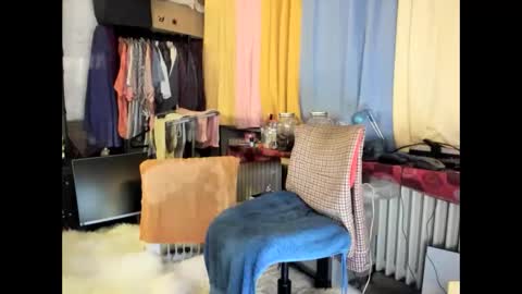 Snapshot of tittkiss chatting on 11.21.25 liebe es mich nackt vor der cam zu zeigen online show from 11.21.25