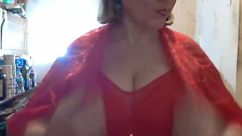 Snapshot of tittylina chatting on 12.26.24 tittylina online show from 12.26.24