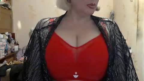 Snapshot of tittylina chatting on 01.27.25 tittylina online show from 01.27.25