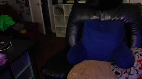 Snapshot of tkmacon chatting on 09.15.25 TK Maconn online show from 09.15.25